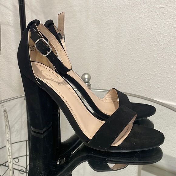 BAMBOO black Faux suede heels. Size 9 - Picture 2 of 8
